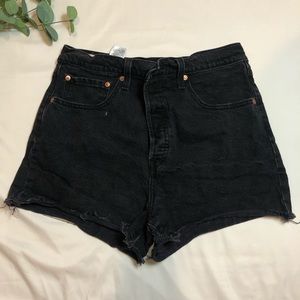 Levi’s ribcage shorts size 30 black
